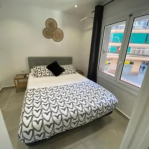 lh-apartamentos-y-suites-con-bano-privado-metro-l5.topbarcelonahotels.com/